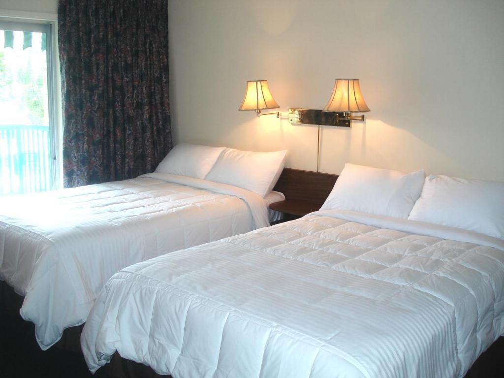 Motel Tyrol Рейдиум-Хот-Спрингс Экстерьер фото